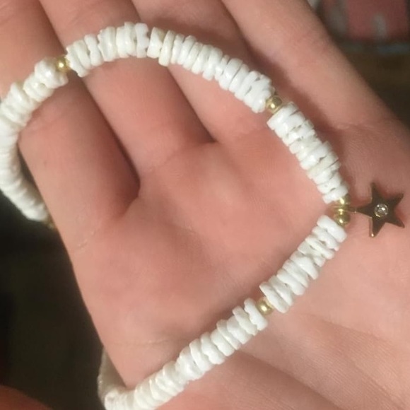 Adorable Anklet w/ star charm !! - Picture 2 of 2